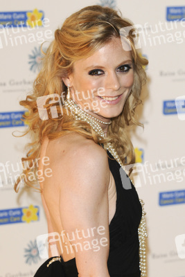 Emilia Fox