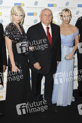 Anastasia Virganskaya, Michail Sergejewitsch Gorbatschow, J. K. Rowling