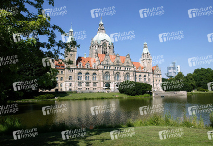 Das neue Rathaus am Maschpark und Nord/LB Turm