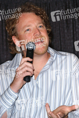 Robert Duncan McNeill