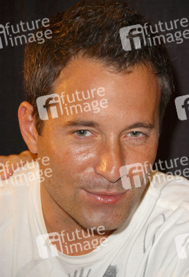Johnny Messner