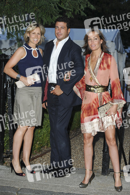 Santa Sebag Montefiore, Tara Palmer-Tompkinson