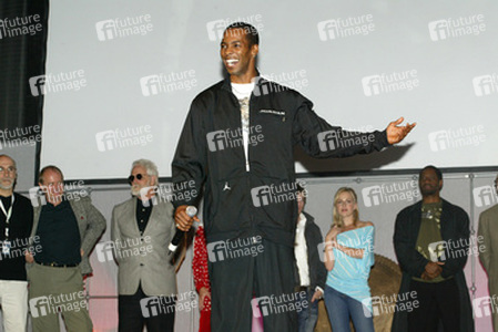 Anthony Montgomery, Tony Amendola, Robert O'Reilly, J.G. Hertzler, Tom Lenk, Julie Benz, Tim Russ