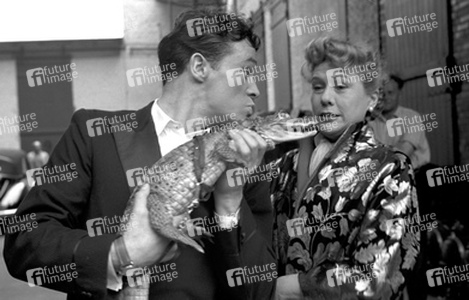 Peter Mosbacher, Fita Benkhoff