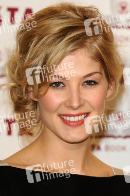 Rosamund Pike