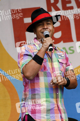 Lou Bega