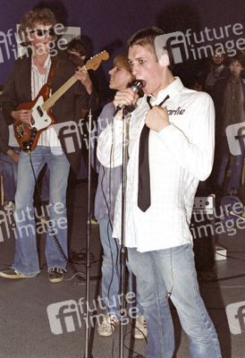 Alex Fröstl, Anette Salamon, Tschiponnique