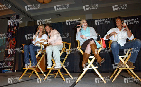 Kate Vernon, Jamie Bamber, Katee Sackhoff, Michael Trucco