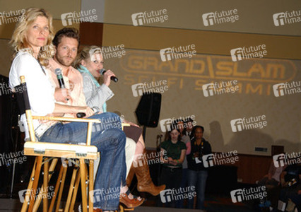 Kate Vernon, Jamie Bamber, Katee Sackhoff