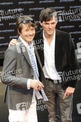 Roman Knizka, Tobey Wilson