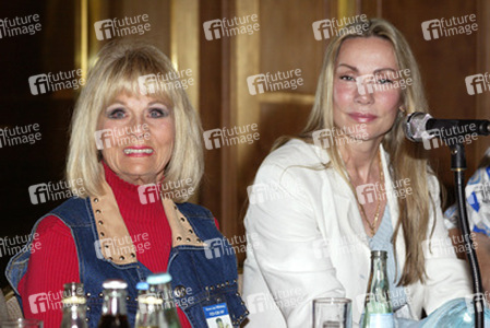 Grace Lee Whitney, Virginia Hey
