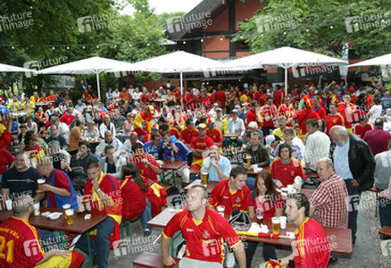 Fans aus Spanien und Frankreich