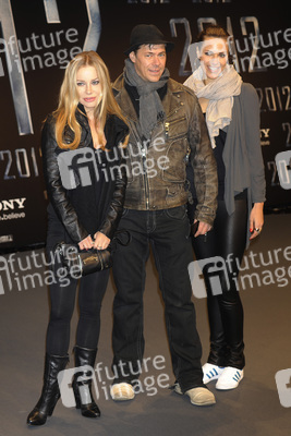 Xenia Seeberg, Sven Martinek mit Tochter Esther