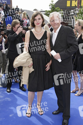 Laura Voss, Joachim Hermann Luger