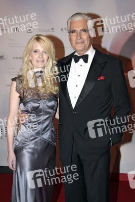 Mirja du Mont, Sky du Mont