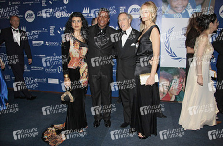 Jermaine Jackson mit Ehefrau Halima Rashid, Tommy Hilfiger mit Ehefrau Dee Ocleppo