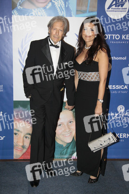 Bernd Herzsprung mit Freundin Ösi