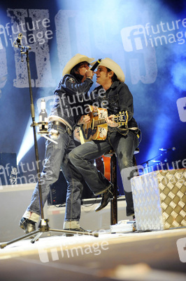 Alec 'Boss Burns' Völkel, Sascha 'Hoss Power' Vollmer (The BossHoss)