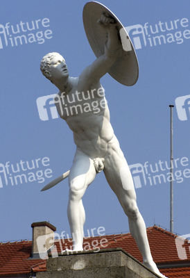 Statue am Portal vom Schloss Charlottenburg