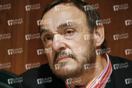 John Rhys-Davies