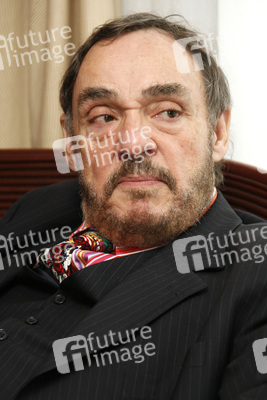 John Rhys-Davies