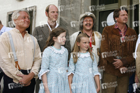 Harald P. Wieczorek, Stephan A. Tölle, Mathias Engel, Joshy Peters, Noa Teresa Togler, Lina Warning