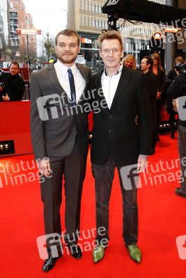Pilou Asbaek, Jesper Christensen