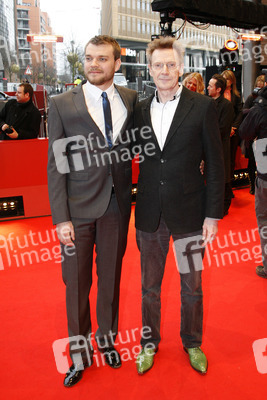 Pilou Asbaek, Jesper Christensen