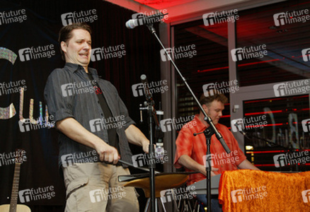 Nico Walser, Wolfgang Grieger
