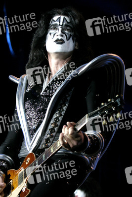 Tommy Thayer / The Spaceman