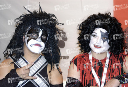 Travis Ellis - Mini Peter, Terra Jole - Mini Paulina