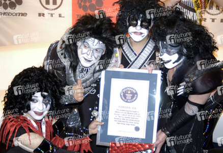 Terra Jole - Mini Paulina, Wilbur Mullet - Mini Ace, Travis Ellis - Mini Peter, Joseph James Fatale - Mini Gene