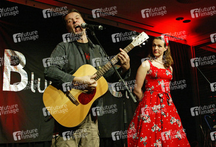 Nico Walser, Inge Schäkel