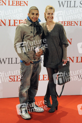 Diego Alvarez, Lisa Martinek