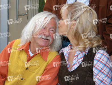 Jochen Baumert, Saskia Valencia