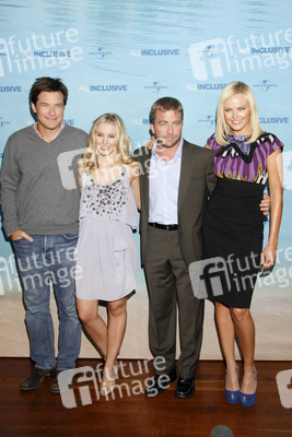 Jason Bateman, Kristen Bell, Peter Billingsley, Malin Akerman