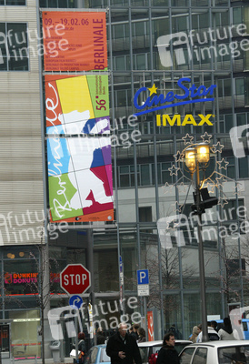 Berlinale Plakat am Sony Center