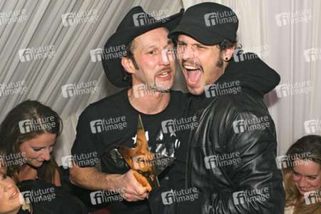 Robert Viktor Minich, Manuel Cortez