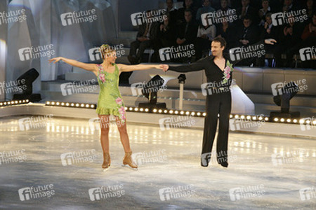 Ruth Moschner, Carl Briggs