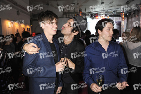 Jamie Burke, Mikki James