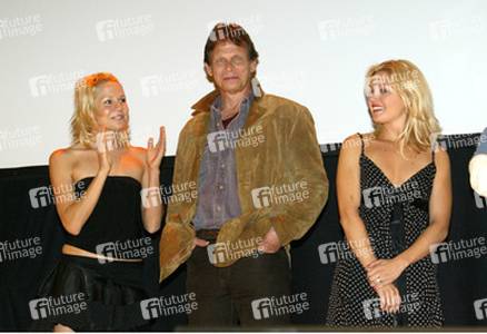 Gigi Edgley, Marc Singer, Clare Kramer