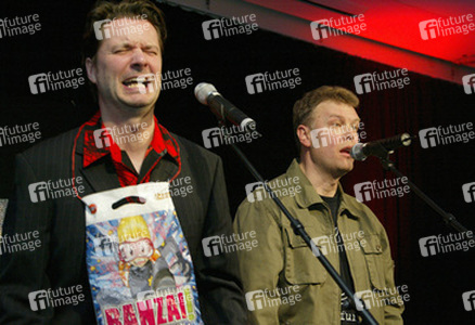 Nico Walser, Wolfgang Grieger