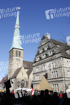Marktkirche St. Nikolai und Hochzeitshaus am Pferdemarkt