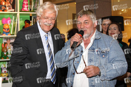 Carlo von Tiedemann, Heinz Hoenig