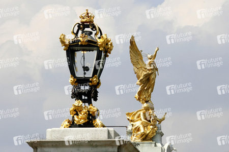 Vergoldete Siegesgöttin auf dem Victoria Memorial