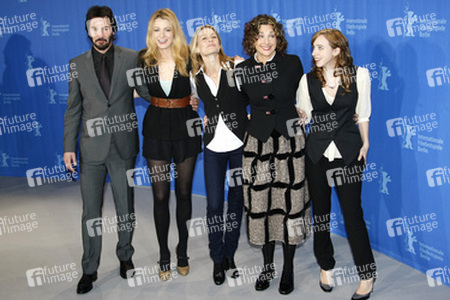 Keanu Reeves, Blake Lively, Robin Wright Penn, Rebecca Miller, Zoe Kazan