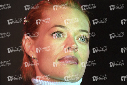 Jeri Ryan