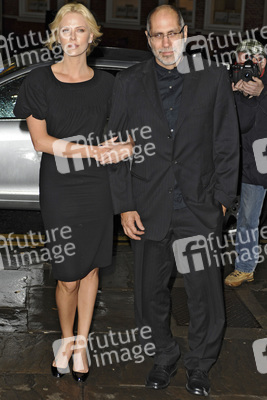 Charlize Theron, Guillermo Arriaga