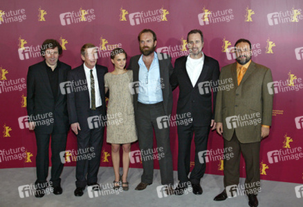 Stephen Rea, John Hurt, Natalie Portman, Hugo Weaving, James McTeigue, Joel Silver