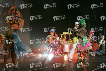 Tänzerinnen, Tänzer